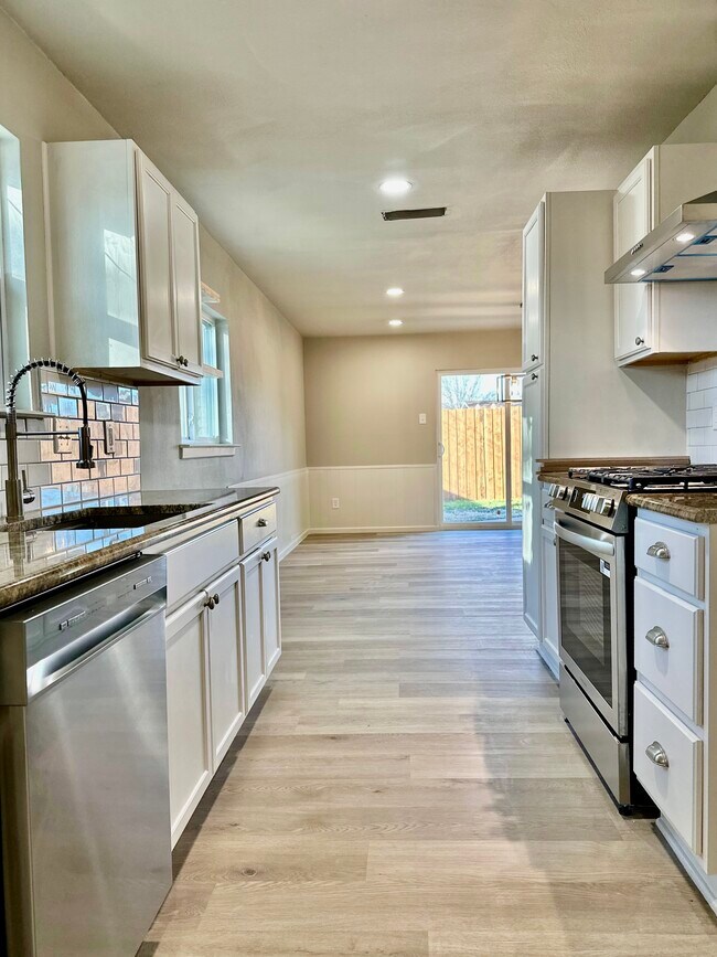 434 Beverly Dr Richardson, TX 75080