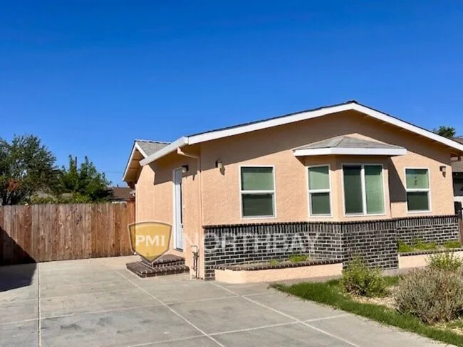 121 12th St Vallejo, CA 94590