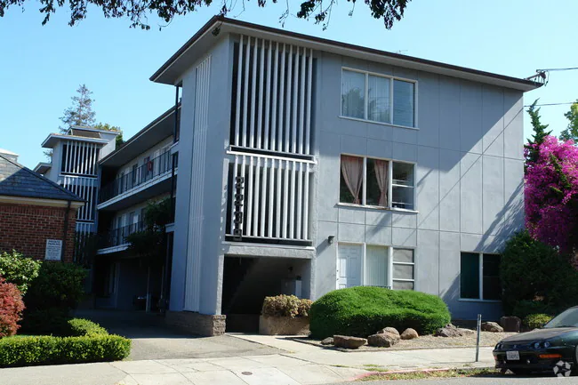 2239 Channing Way