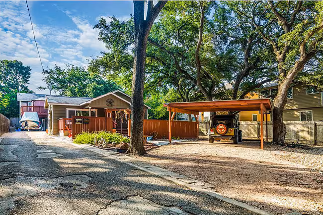 4521 Merle Dr Austin, TX 78745