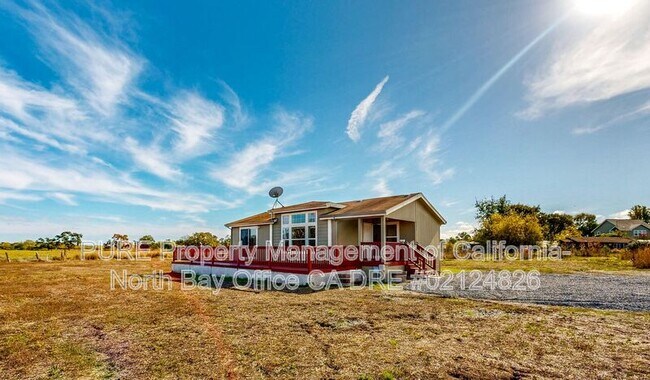 4657 Todd Rd Sebastopol, CA 95472