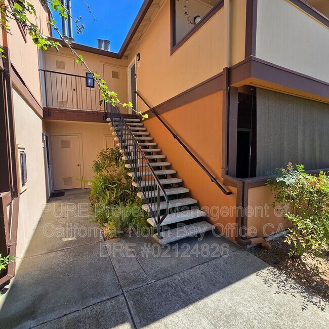 8201 Camino Colegio, Rohnert Park (Single Family)