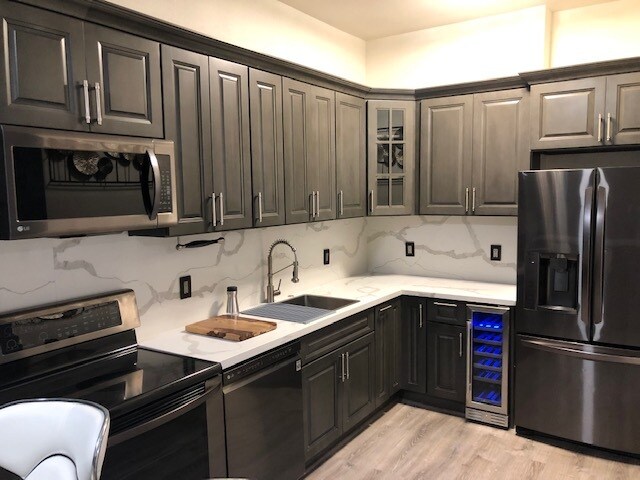 2335 Market St Oakland, CA 94607