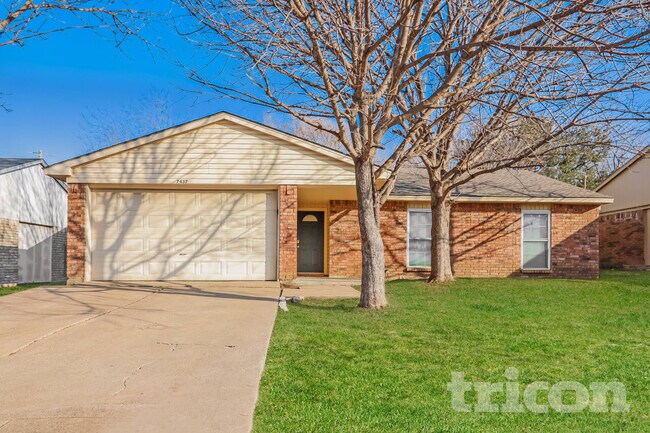 7437 Sandhurst Lane