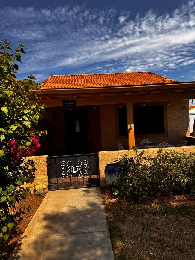 271 Leisure World Mesa, AZ 85206