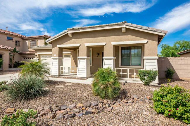 7306 N 88th Ln Glendale, AZ 85305