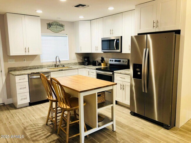 7436 E Chaparral Rd Scottsdale, AZ 85250