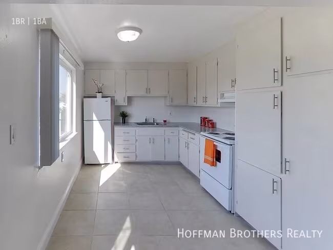 2166 E 27th St Oakland, CA 94606