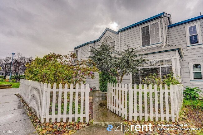 603 Commodore Drive