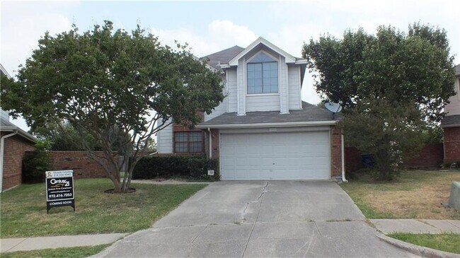 2401 Brooke Court