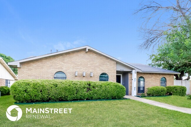7254 Cloverglen Dr Dallas, TX 75249