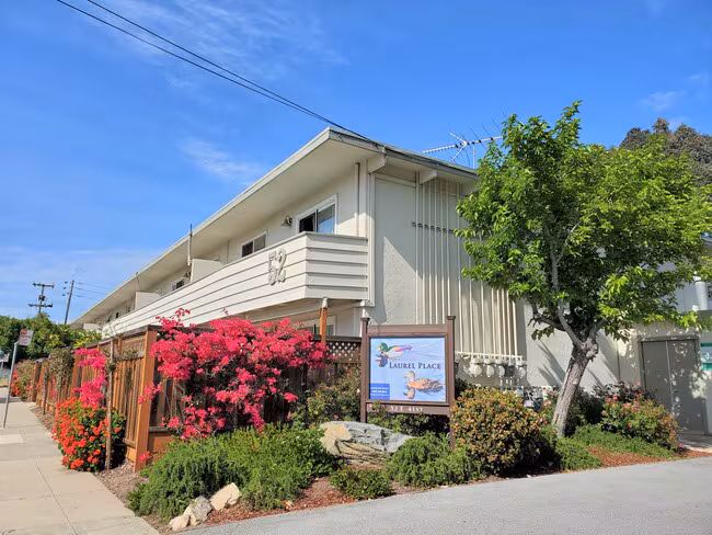 Laurel Place Apts