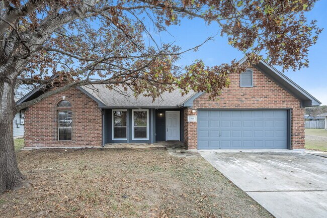 819 Hueco Dr New Braunfels, TX 78130