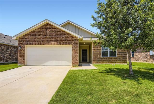 421 Starboard Dr Crowley, TX 76036