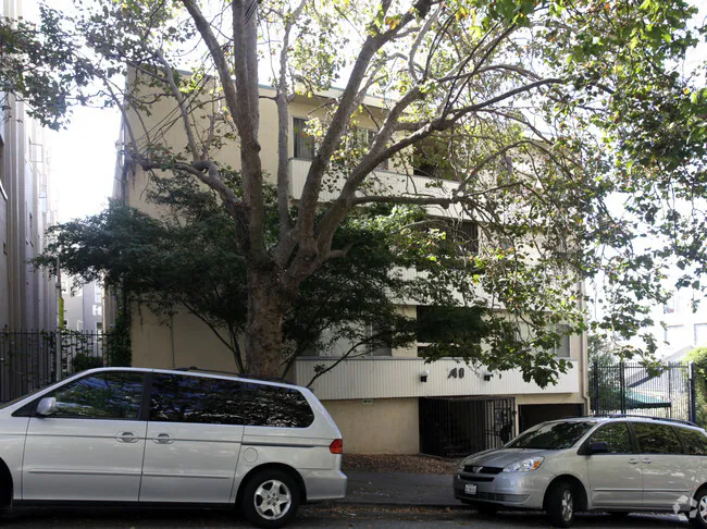 140 Montecito Apartments