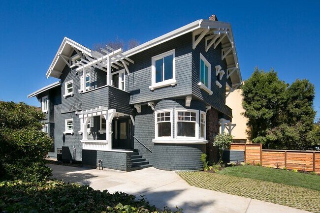 2710 College