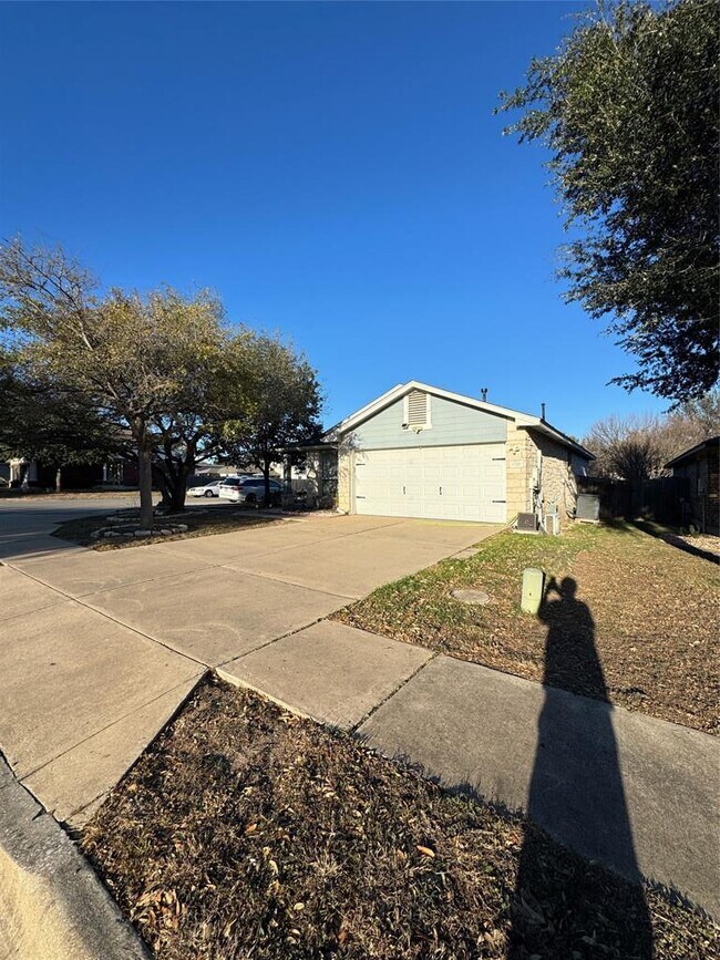 15200 Mandarin Crossing Pflugerville, TX 78660