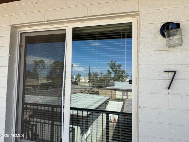 4619 S 16th St Phoenix, AZ 85040