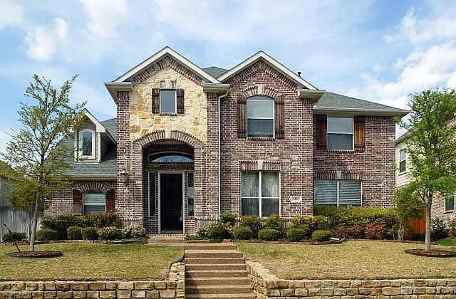 3829 Walnut Ridge Lane