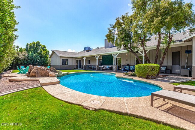 4227 N 68th St Scottsdale, AZ 85251