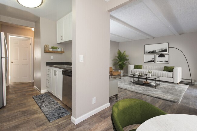 Shadow Oaks Apartment Homes