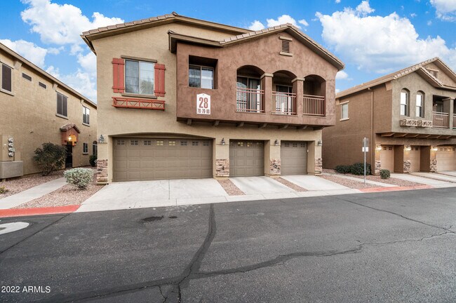 2250 E Deer Valley Dr Phoenix, AZ 85024