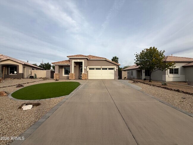 1567 N Tucana Ct Gilbert, AZ 85234