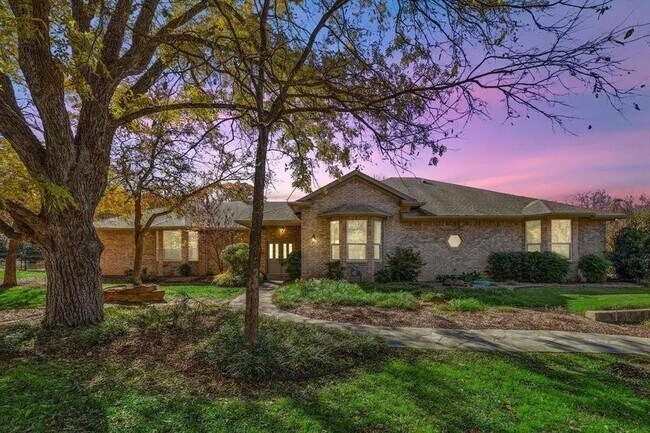 6116 Country Hills Ct Fort Worth, TX 76140